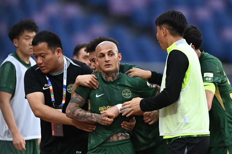 世界杯晋级规则-一下薅没50万!米特里策拽头发被中足联罚款4万,浙江内部罚48万